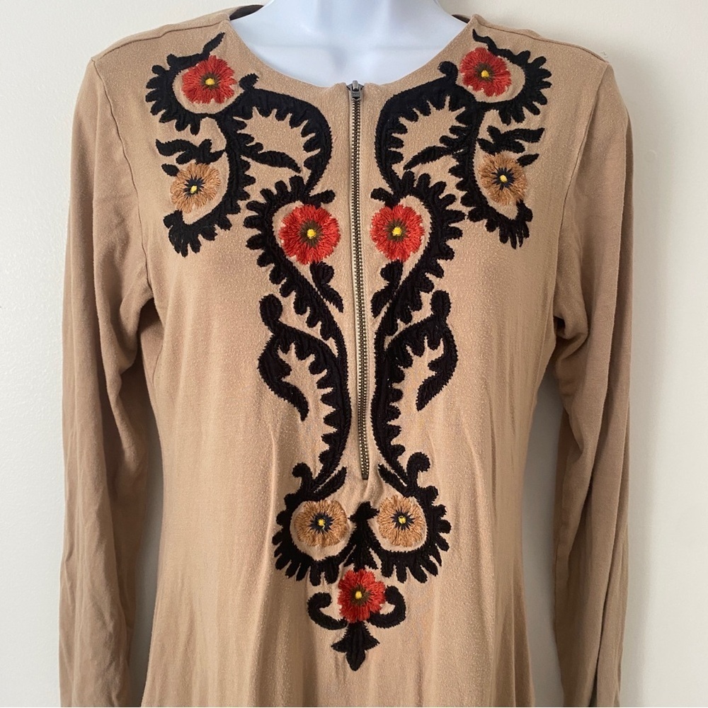 Vintage Ritu Kumar Tan Long Sleeve Boho Dress Red & Black Embroidered Size 4 - Picture 6 of 11